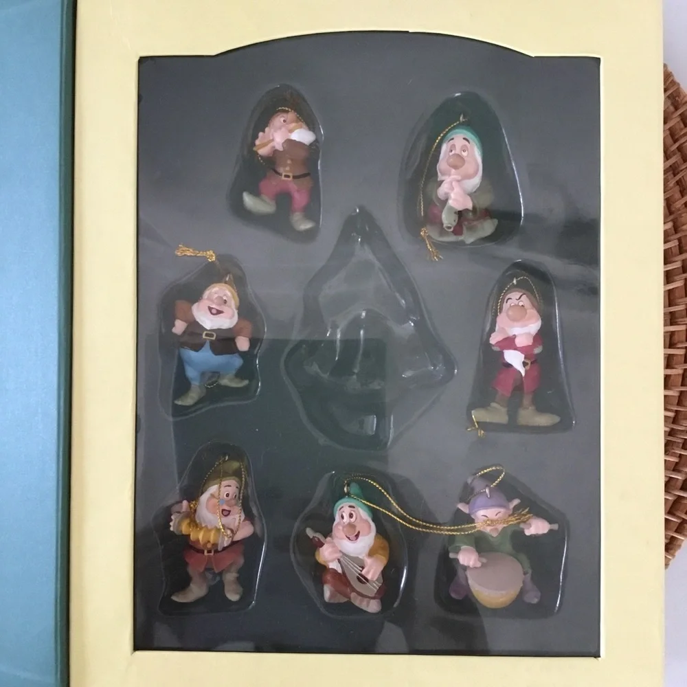 Disney Snow White seven Dwarfs Christmas Ornament Set Xmas Decor